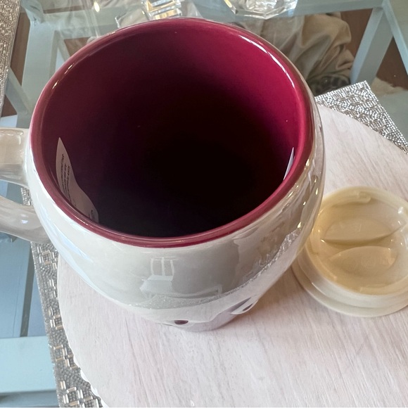 ☠️ POISON APPLE Disney Snow White Ceramic Travel Mug Red NEW - Picture 6 of 7